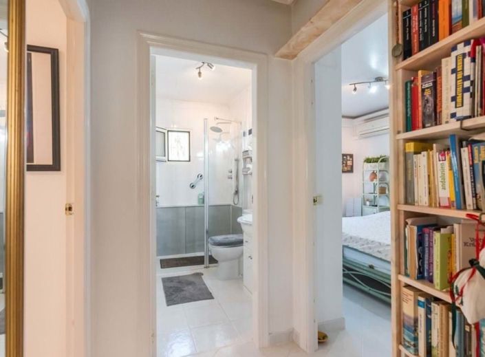 Image No.20-2 Bed Villa for sale