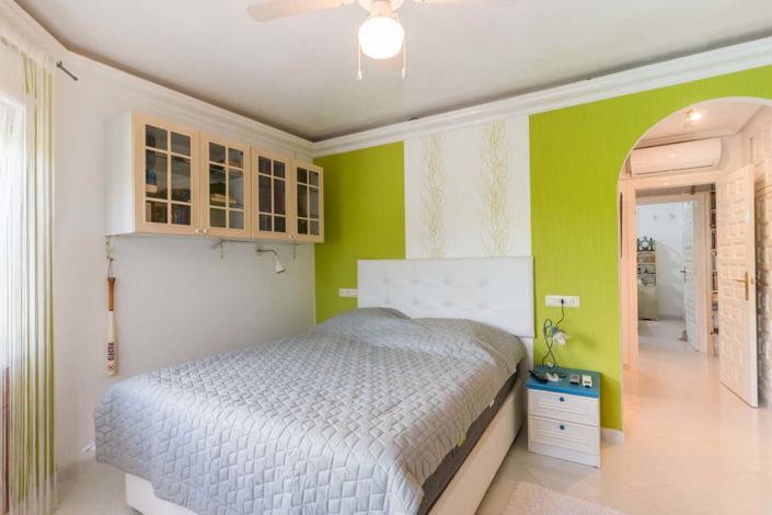 Image No.55-2 Bed Villa for sale