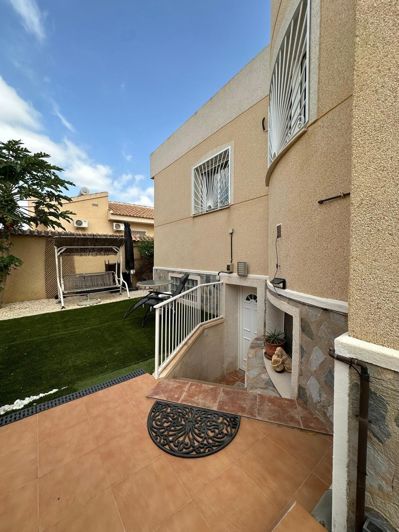 Image No.10-3 Bed Villa for sale