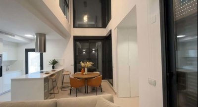 1447-646126-78d1f4f8b6655591b02d22fabb36a692d