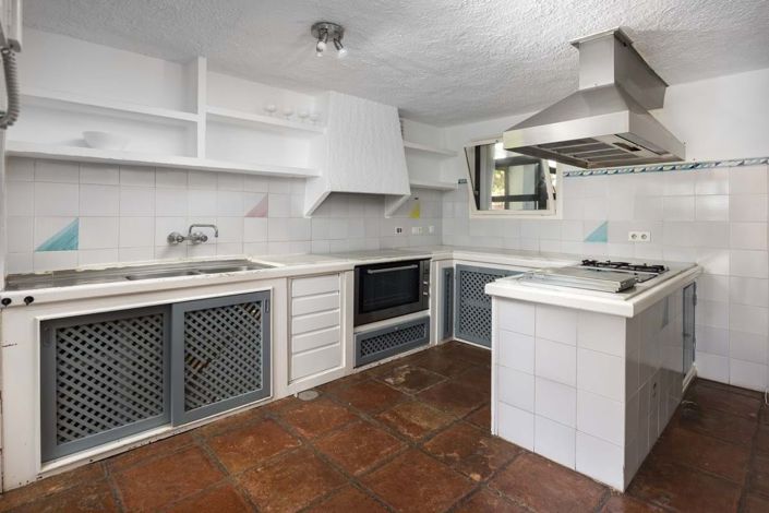 Image No.26-6 Bed Villa for sale