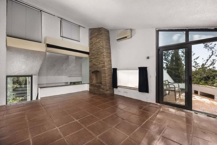 Image No.27-6 Bed Villa for sale