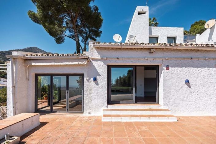 Image No.42-6 Bed Villa for sale