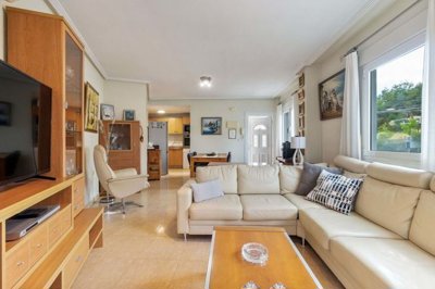 1447-647273-78d1f4f8b6655591b02d22fabb36a692d