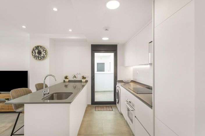 Image No.5-2 Bed Apartment for sale