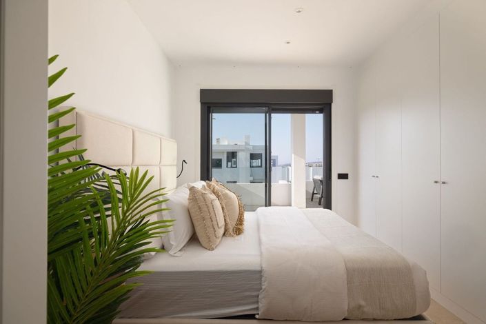 Image No.21-2 Bed Apartment for sale