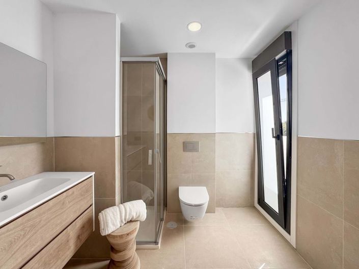 Image No.28-2 Bed Apartment for sale