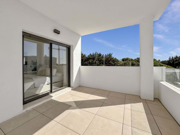 Image No.30-2 Bed Apartment for sale