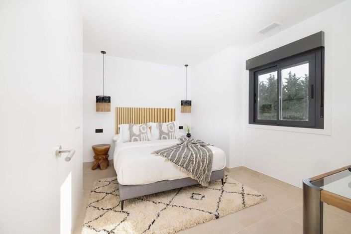 Image No.33-2 Bed Apartment for sale