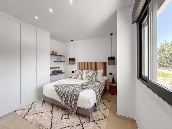 Image No.34-2 Bed Apartment for sale