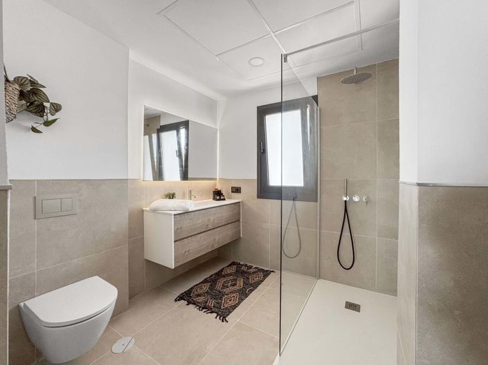 Image No.37-2 Bed Apartment for sale