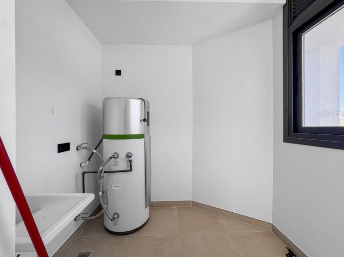 Image No.47-2 Bed Apartment for sale