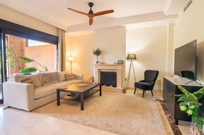 1447-647651-78d1f4f8b6655591b02d22fabb36a692d