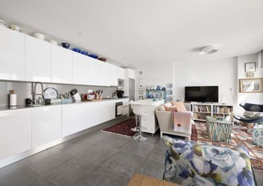 1447-645784-78d1f4f8b6655591b02d22fabb36a692d