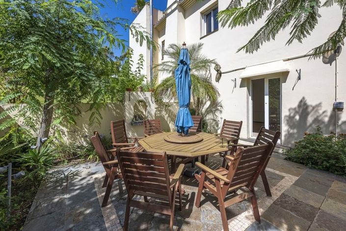 Image No.14-5 Bed Villa for sale