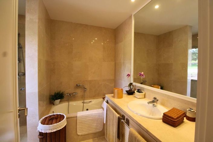 Image No.17-2 Bed Apartment for sale