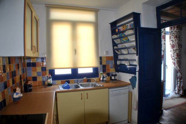 Image No.11-3 Bed House for sale