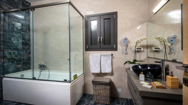 Image No.17-5 Bed Villa for sale