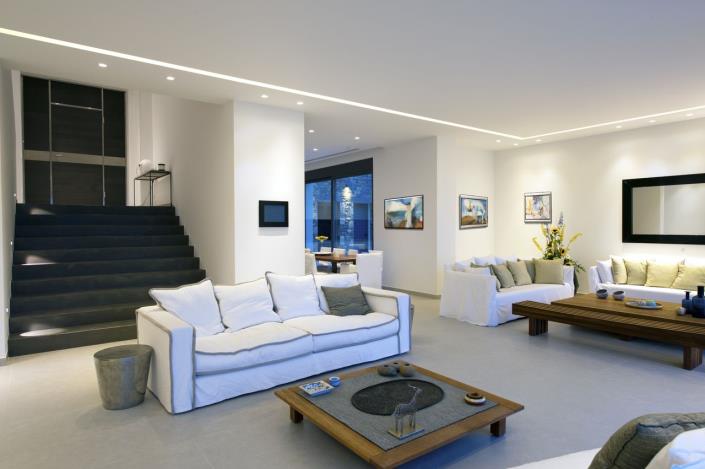 Image No.9-5 Bed Villa / Detached for sale