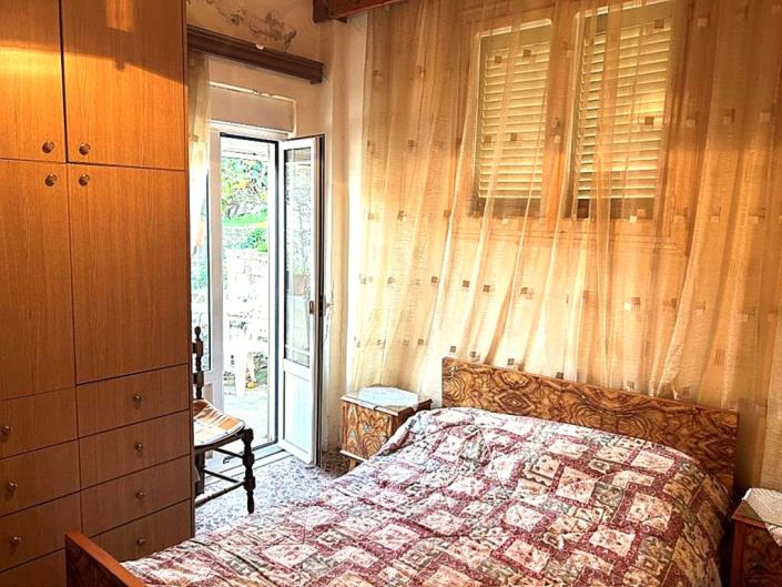 Image No.10-2 Bed House/Villa for sale