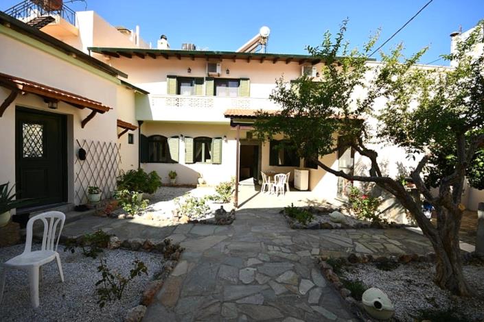 Image No.2-Maison / Villa de 4 chambres à vendre à Neapoli