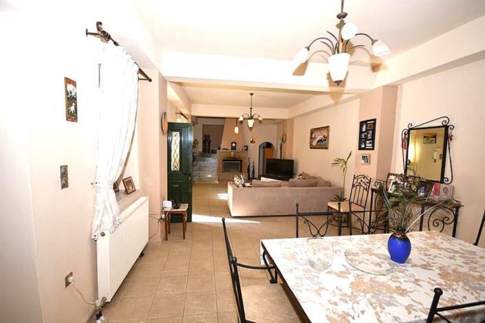 Image No.4-Maison / Villa de 4 chambres à vendre à Neapoli