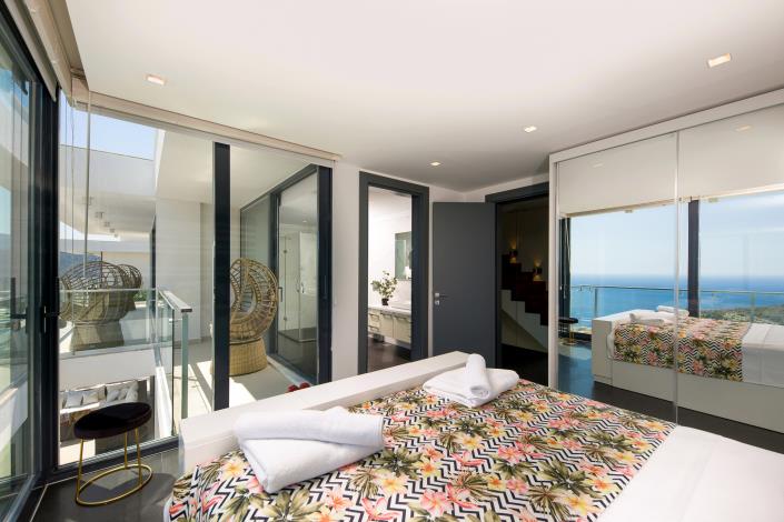 Image No.16-4 Bed Villa / Detached for sale