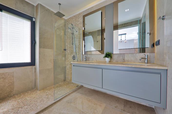 Image No.15-6 Bed Villa / Detached for sale