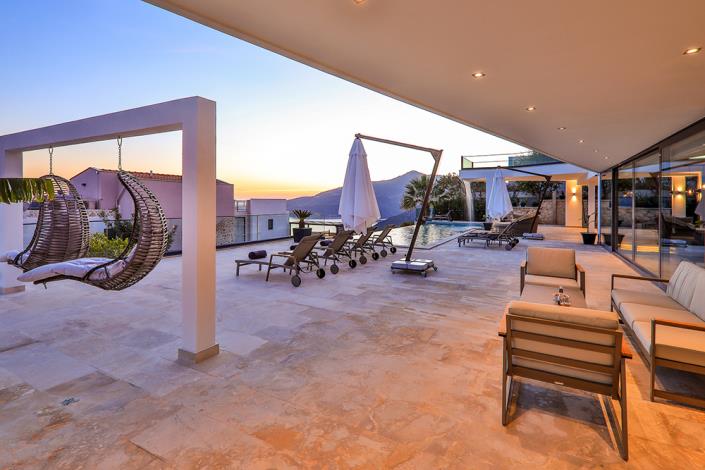 Image No.52-6 Bed Villa / Detached for sale