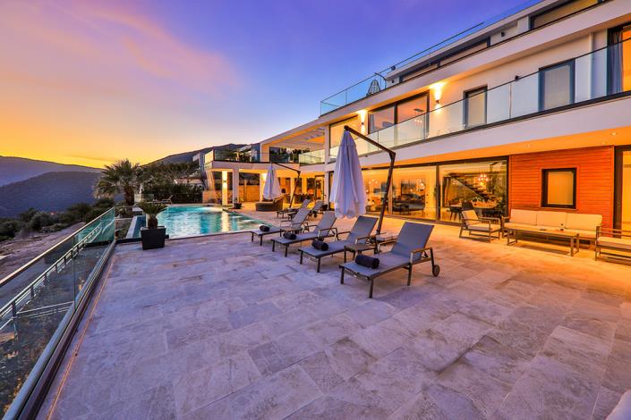 Image No.54-6 Bed Villa / Detached for sale