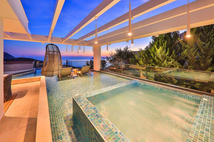 Image No.60-6 Bed Villa / Detached for sale