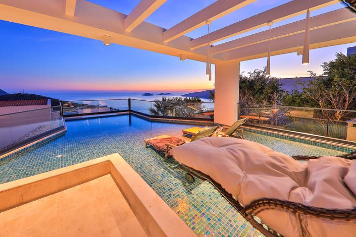 Image No.59-6 Bed Villa / Detached for sale