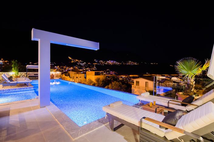 Image No.6-5 Bed Villa / Detached for sale