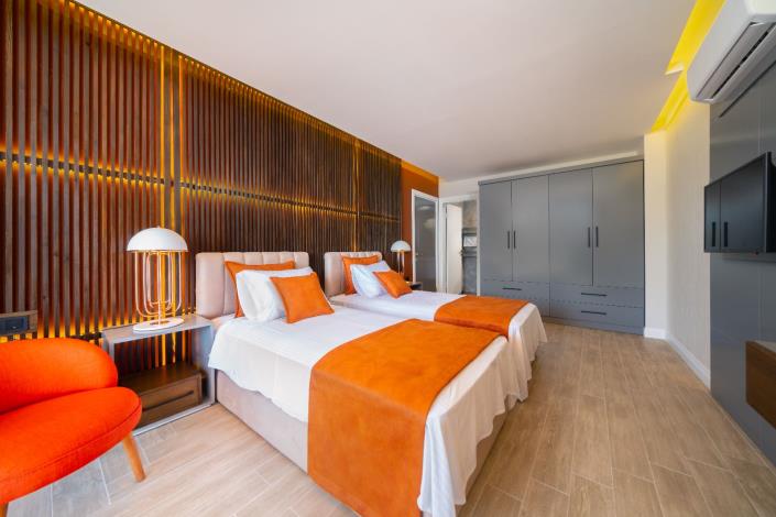 Image No.23-4 Bed Villa / Detached for sale