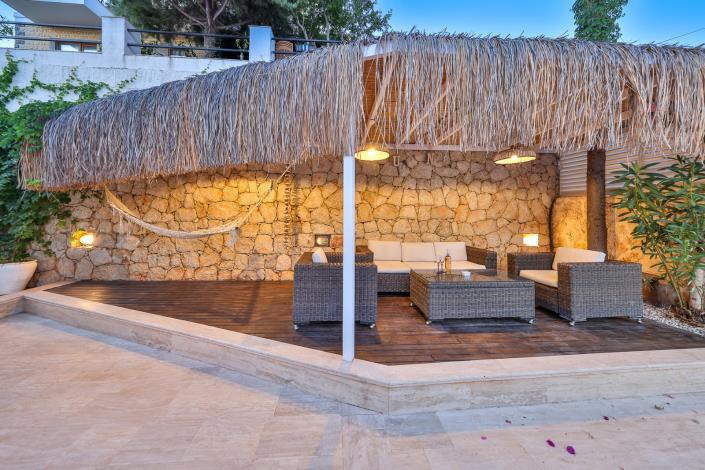 Image No.8-4 Bed Villa / Detached for sale