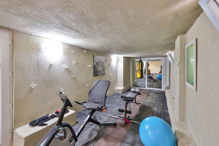 Image No.49-4 Bed Villa / Detached for sale