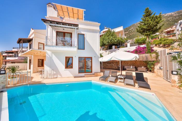 Image No.20-4 Bed Villa / Detached for sale