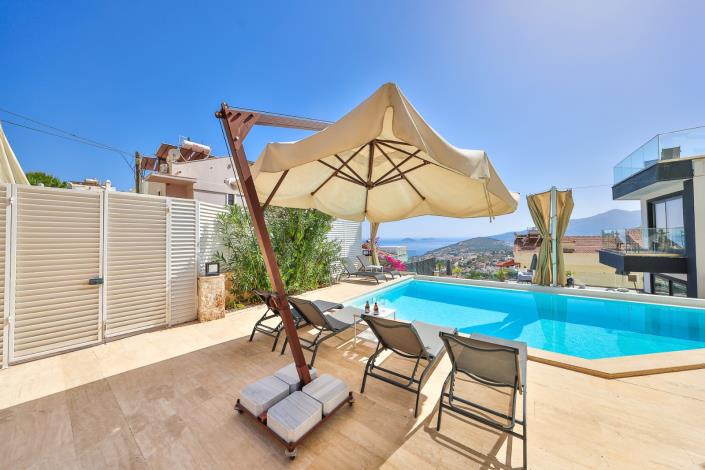 Image No.58-4 Bed Villa / Detached for sale