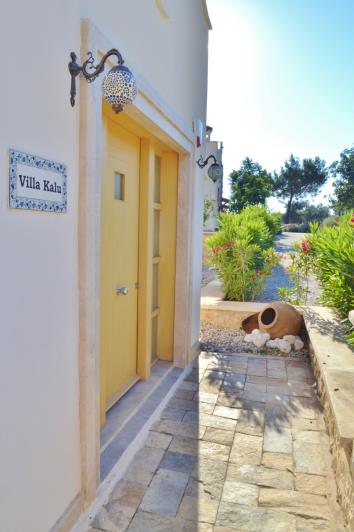 Image No.37-3 Bed Villa / Detached for sale