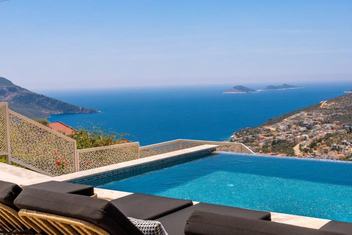 Image No.6-5 Bed Villa / Detached for sale