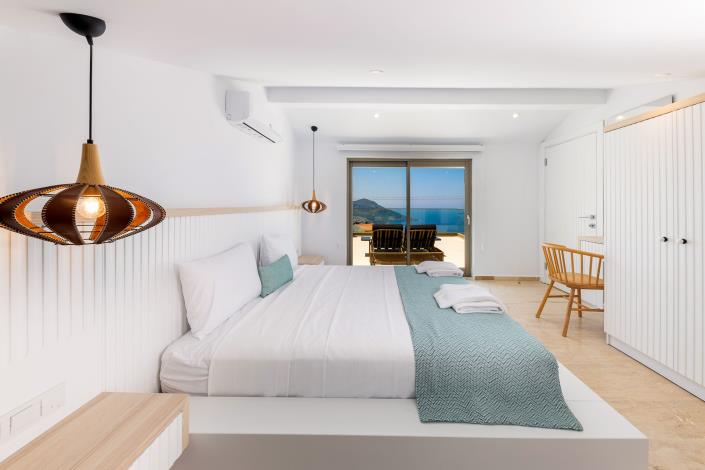 Image No.52-5 Bed Villa / Detached for sale