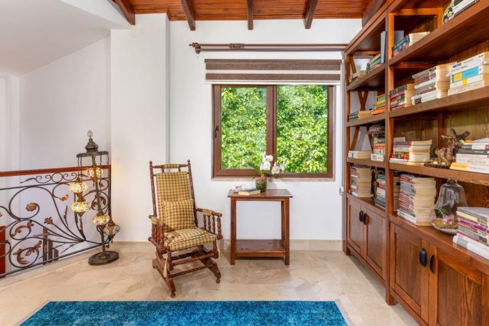 Image No.27-4 Bed Villa / Detached for sale