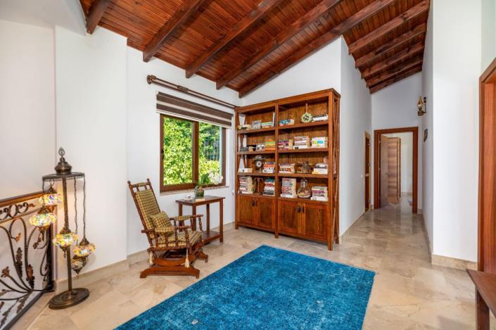 Image No.36-4 Bed Villa / Detached for sale