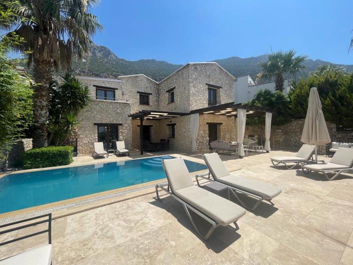 Image No.7-3 Bed Villa / Detached for sale