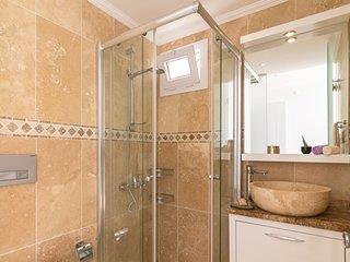 Image No.42-3 Bed Apartment for sale