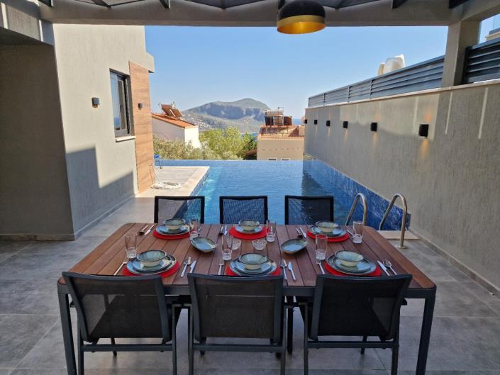 Image No.10-4 Bed Villa for sale