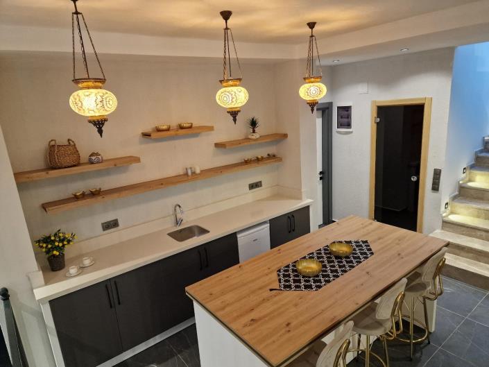 Image No.33-4 Bed Villa for sale