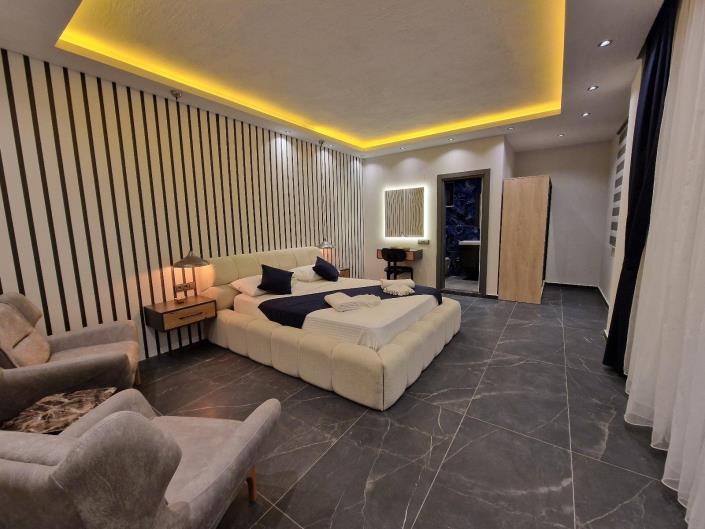 Image No.48-4 Bed Villa for sale