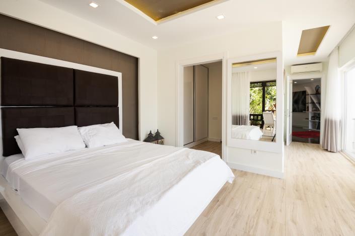 Image No.24-4 Bed Villa for sale