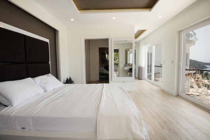 Image No.26-4 Bed Villa for sale